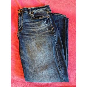 ✨SOLD✨ Kut from the Kloth Dakota Jeans